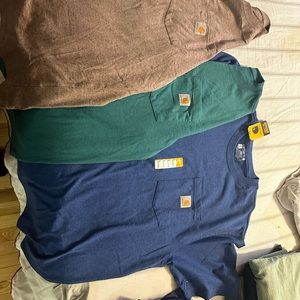 4 Carhartt shirts never worn only tried on